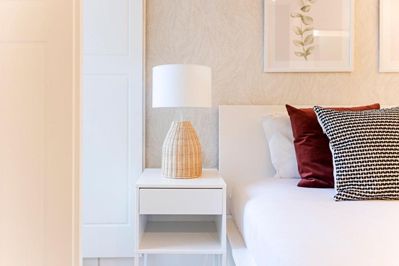 Wonderful Duplex W Private Patio & Ac By Lovelystay OOporto Extérieur photo