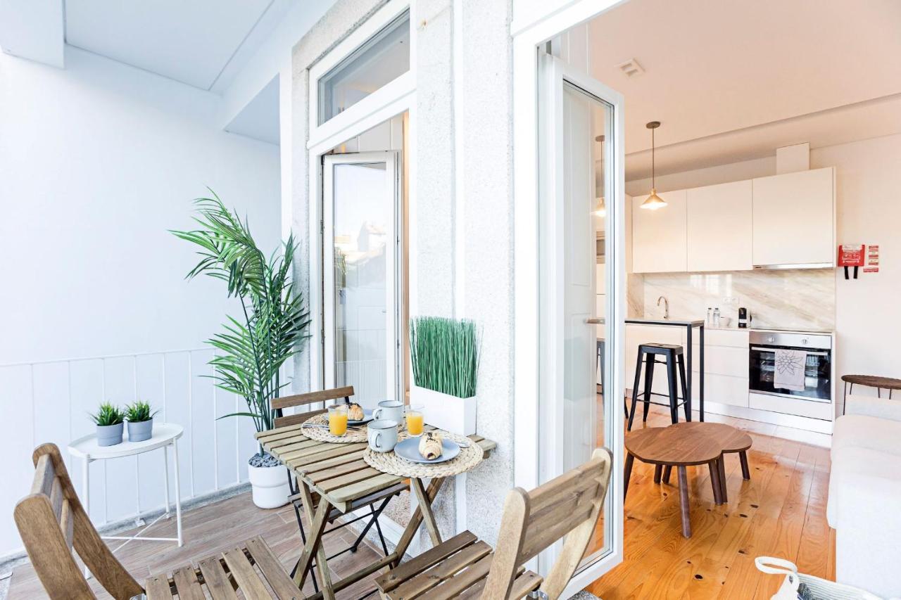 Wonderful Duplex W Private Patio & Ac By Lovelystay OOporto Extérieur photo